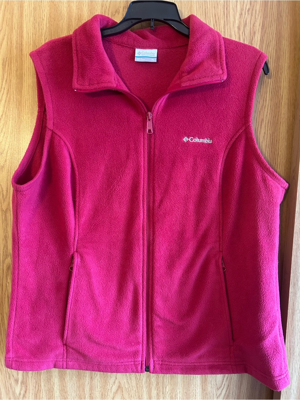 Columbia Women’s Red Fleece Vest - Full Zip